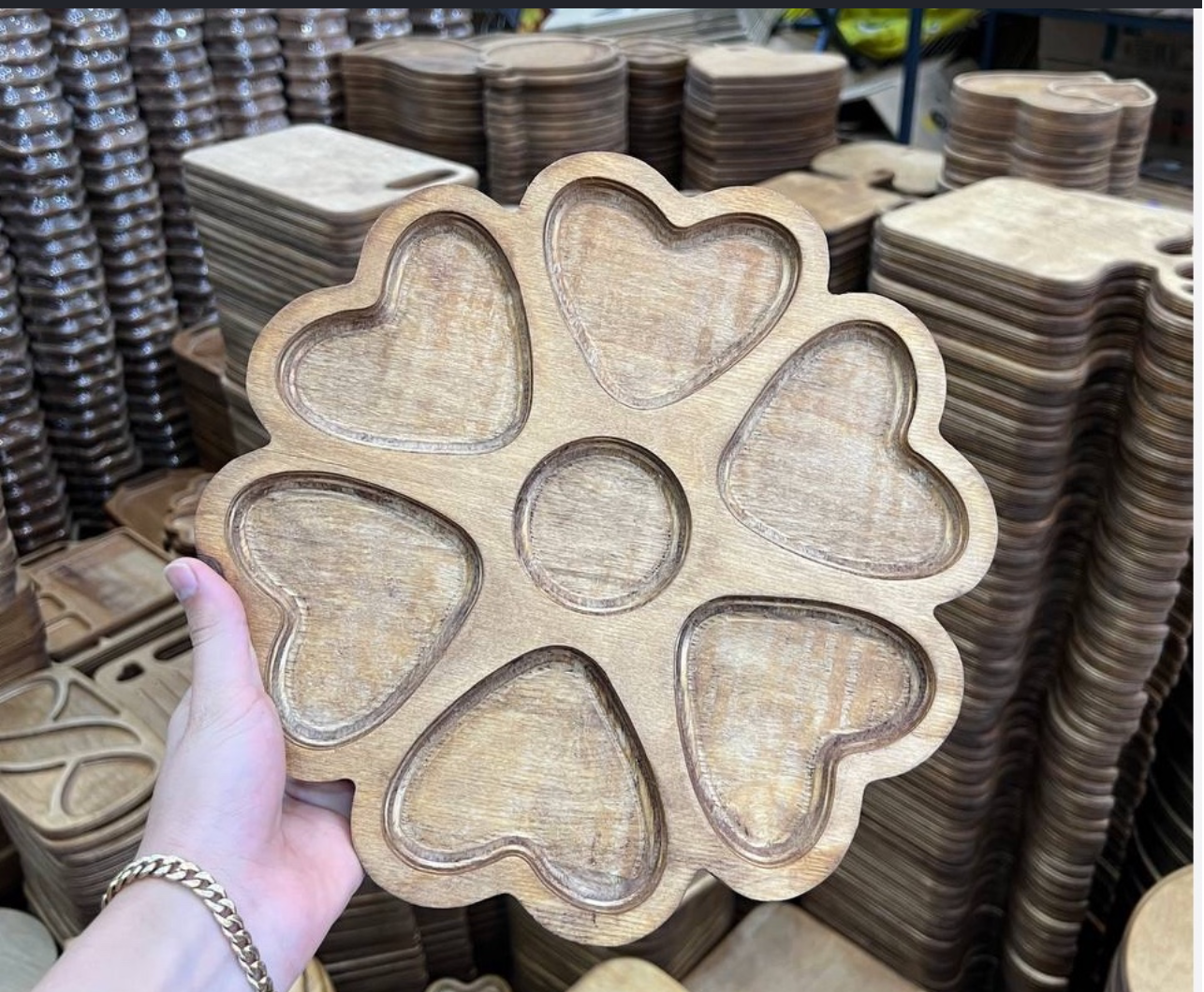 ظرف چوبی سرو طرح قلب